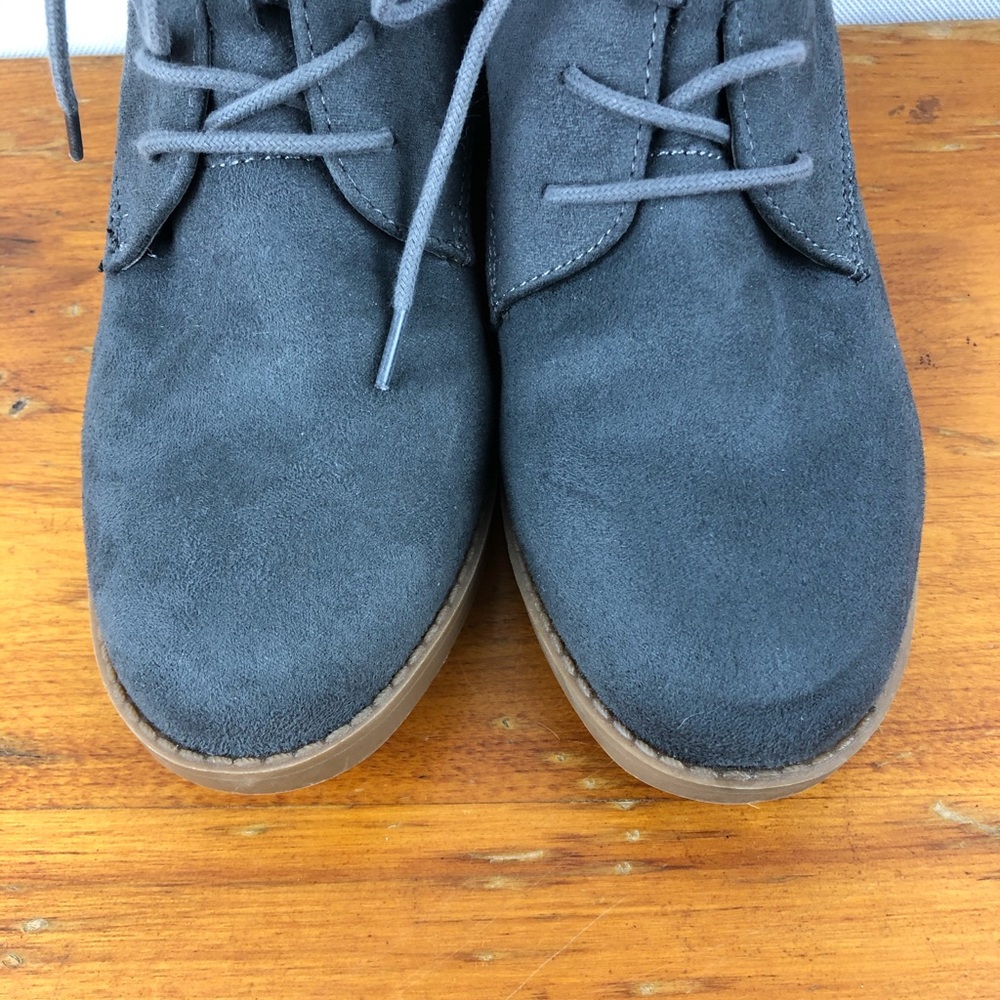 Sz 6 Carlos Santana Gray Suede Boots - Picture 8 of 11